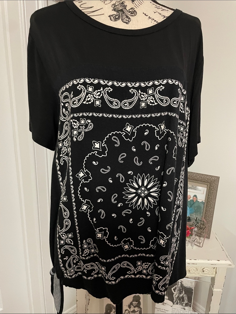 Black Paisley Print Womens Top - Size 1X